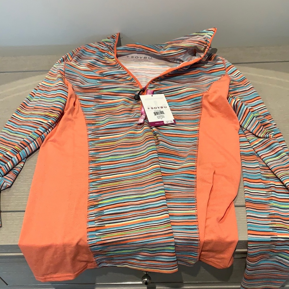 Soybu NWT Athletic pullover/quarter zip Size M